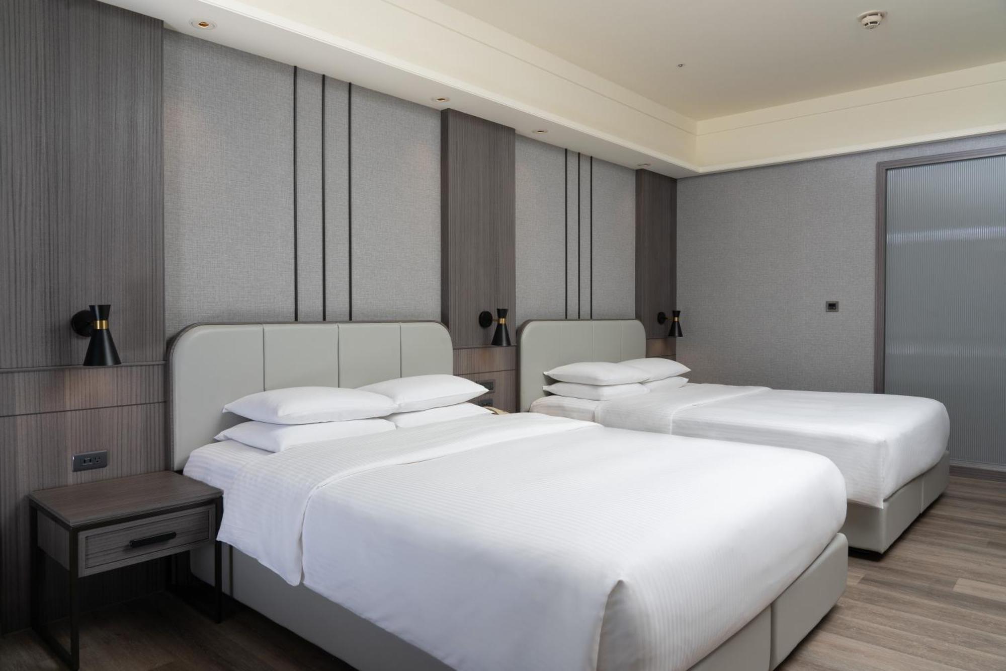 E-Da Royal Hotel Dashu Bagian luar foto Deluxe Twin Room